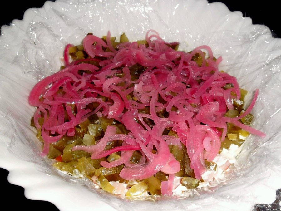 Салат с картофелем Пай Муравейник