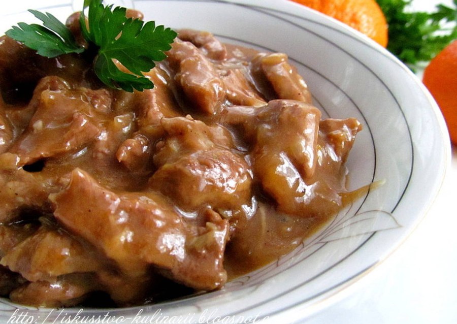 Подливка из куриного филе со сметаной