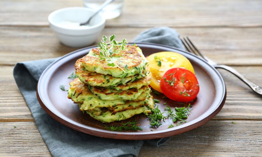 Оладьи из кабачков на кефире пышные