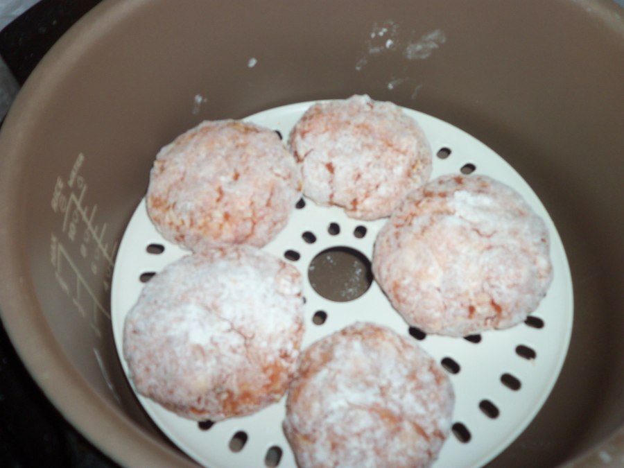 Биточки на пару в мультиварке