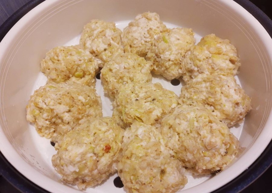 Куриные котлеты в мультиварке