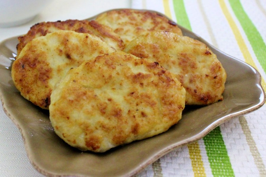 Куриные биточки в мультиварке