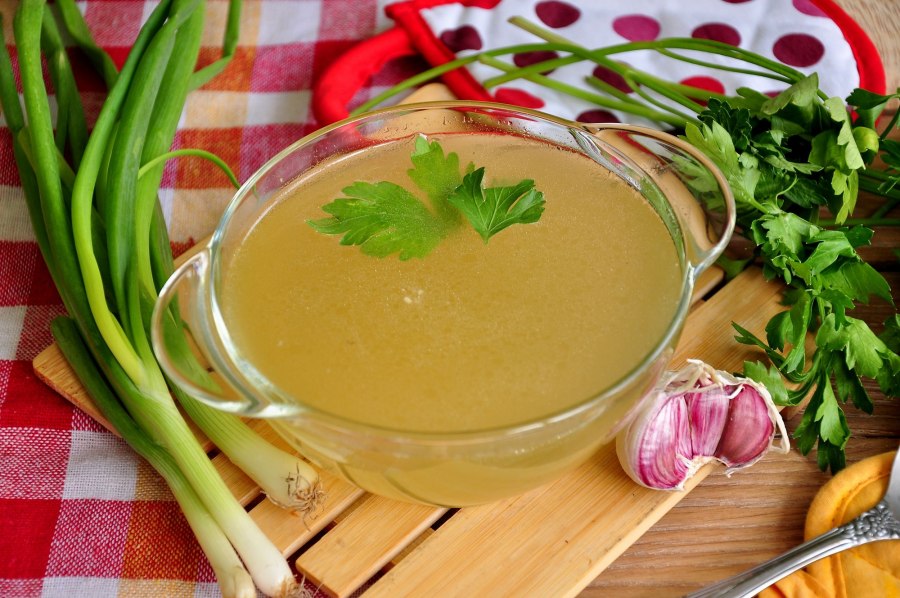 Бульон мясной прозрачный