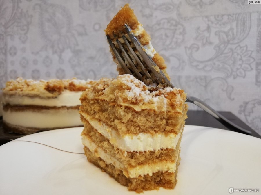 Медовик Агзамов