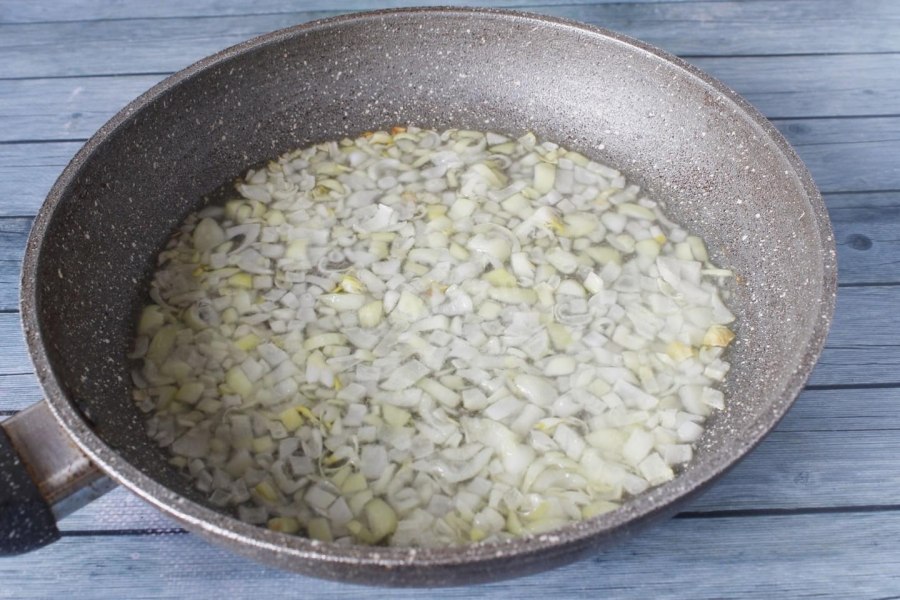 Капуста с рисом и куриной грудкой