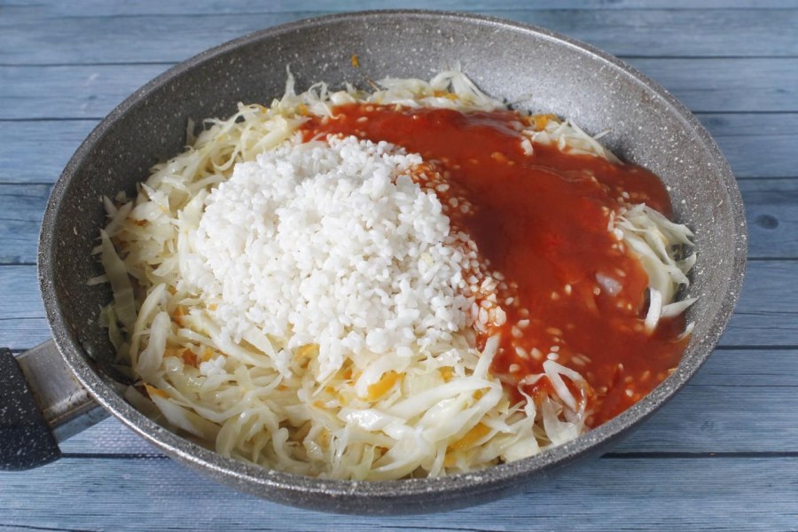 Жареный рис с курицей