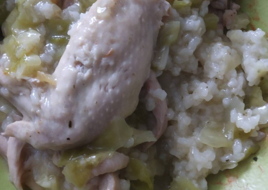 Заливной пирог с горбушей консервированной