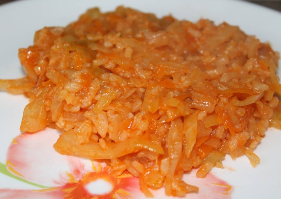 Тушеная капуста с рисом