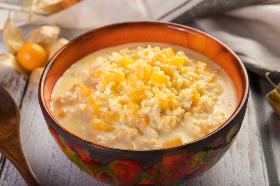 Пшённая каша с тыквой на молоке