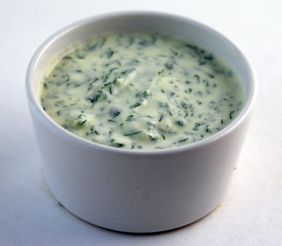 Соус творожный с зеленью