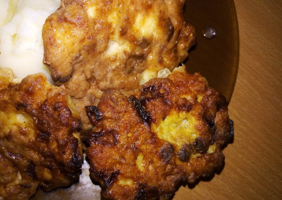 Котлеты из фарша кеты с картошкой