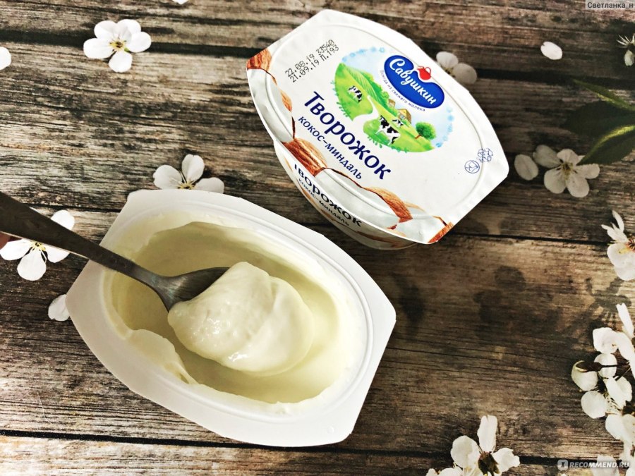 Творожок Савушкин Кокос миндаль