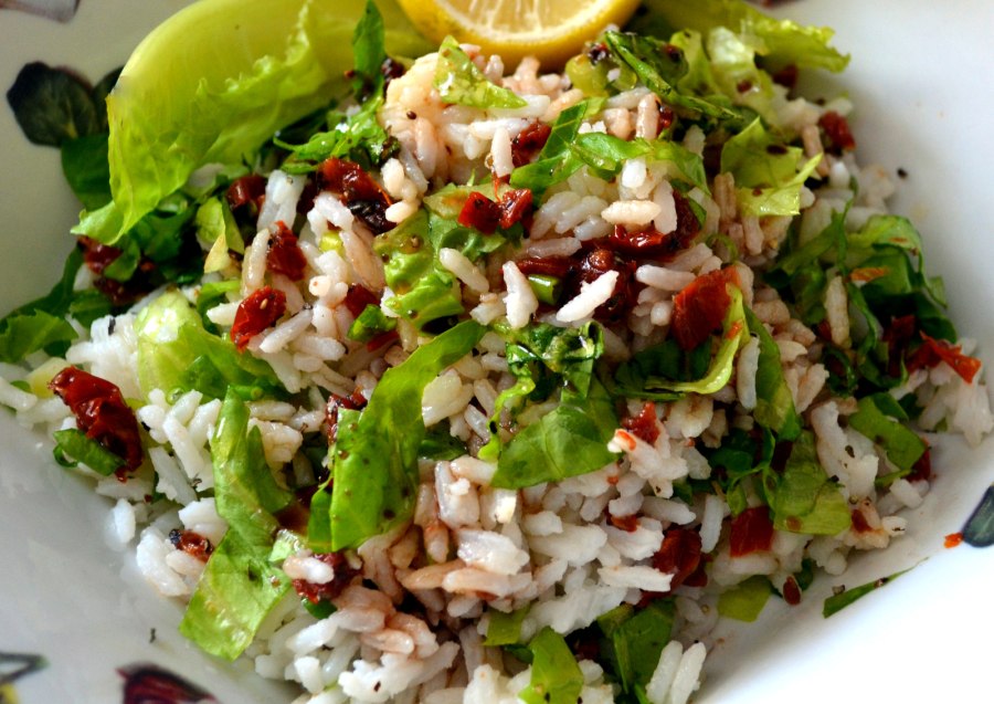 Салат с консервированными грибами