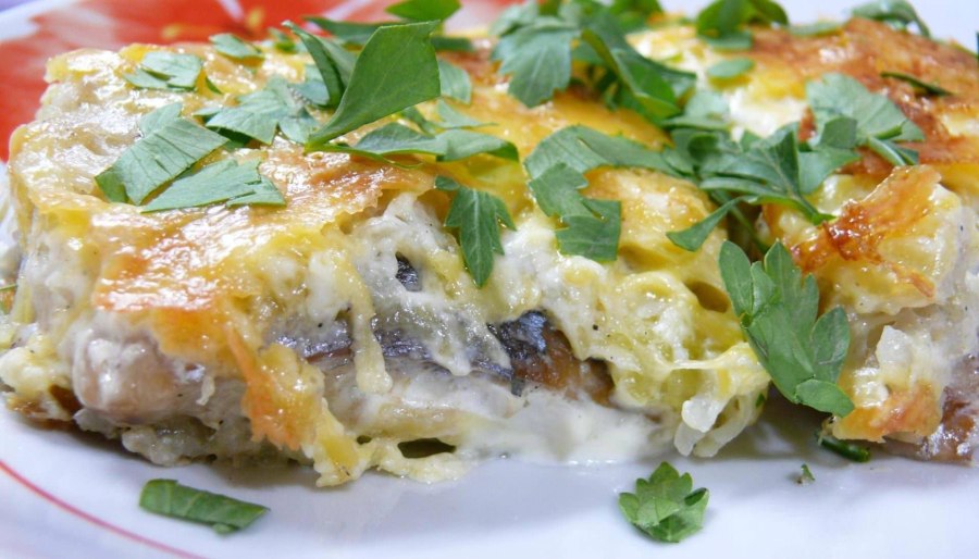 Горбуша под овощами