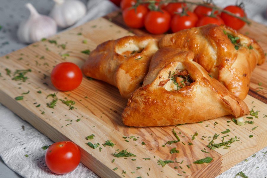 Кулебяки расстегаи