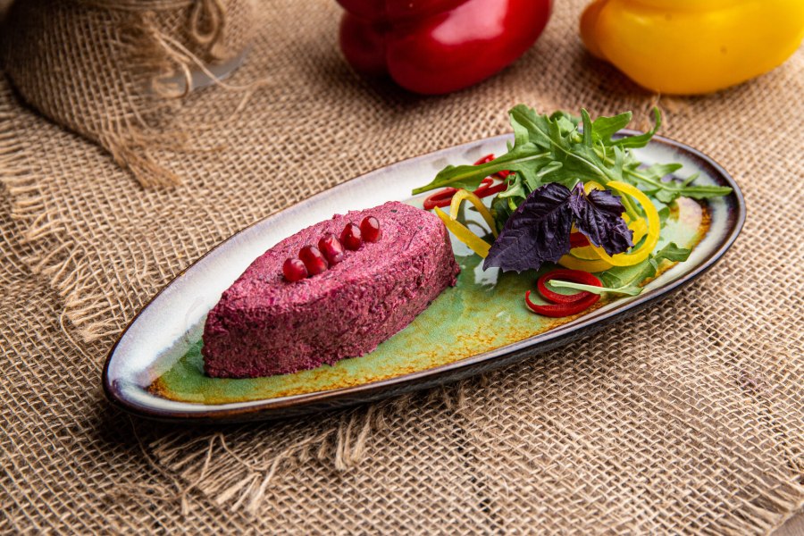 Пхали свекольные листья