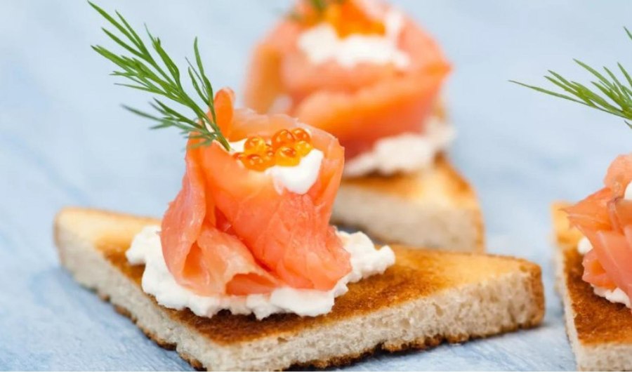 Бутерброды с одной икрой
