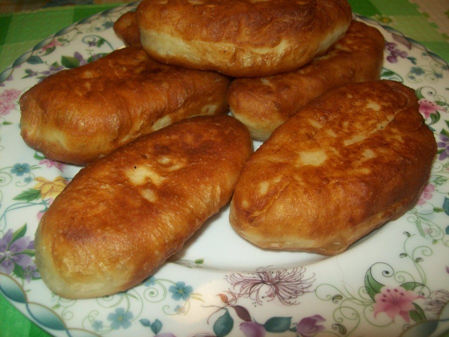 Пирожки с мясом жареные