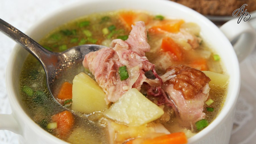 Гороховый суп с копченой курицей