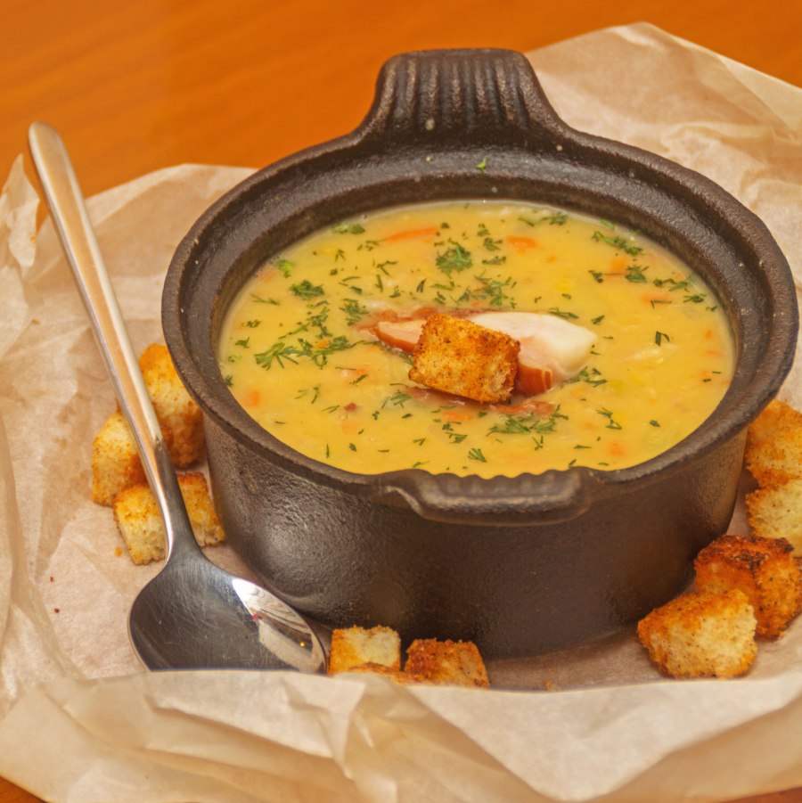 Гороховый суп с копченой курицей