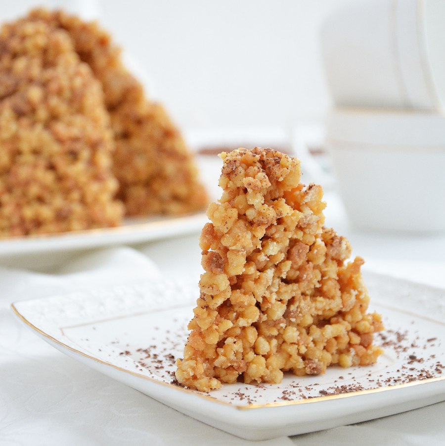 Муравейник с заварным кремом