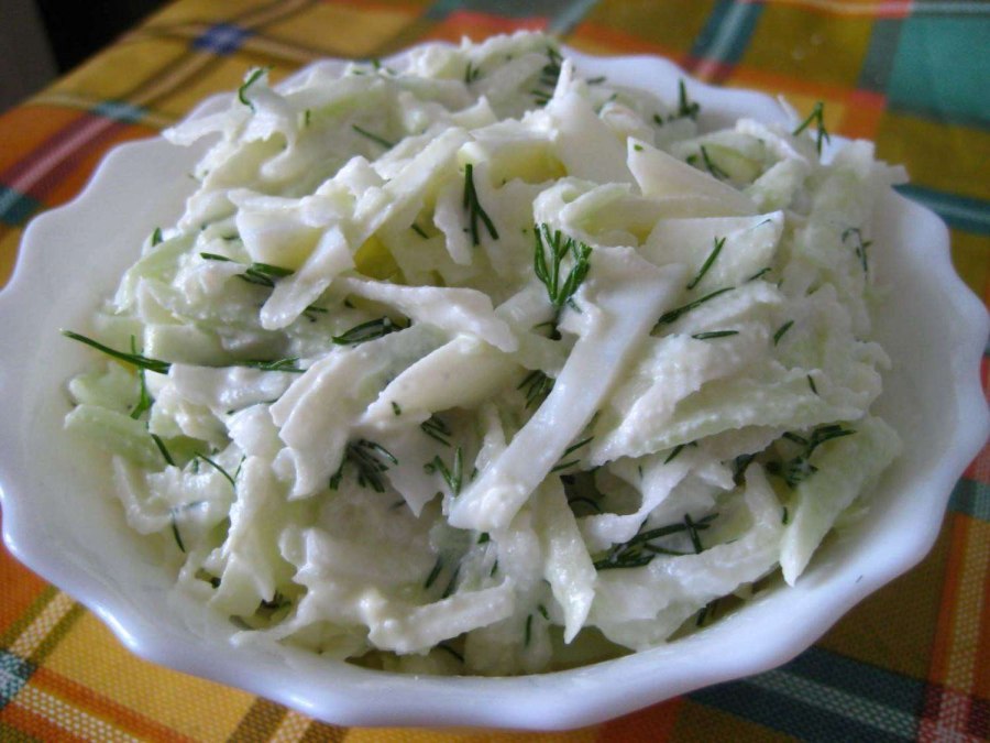 Салат из копченой курицы и редьки