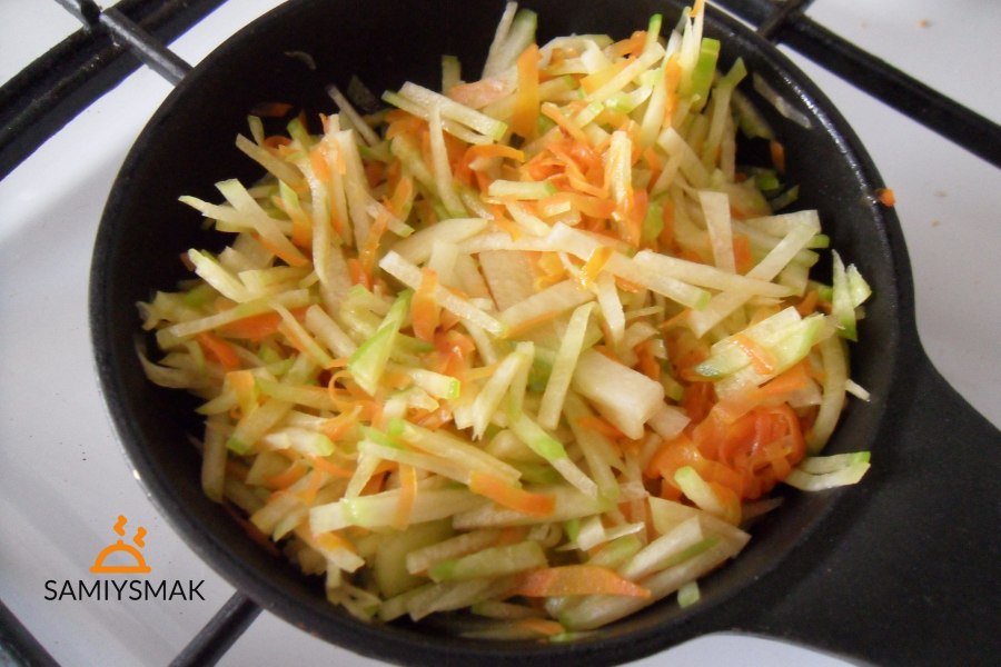 Салат с редькой дайкон и мясом