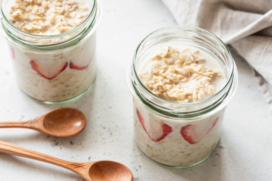 Ленивая овсянка в банке для похудения