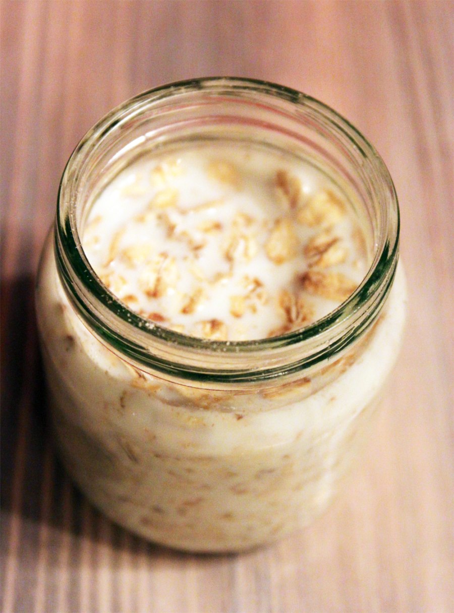 Овсянка в банке