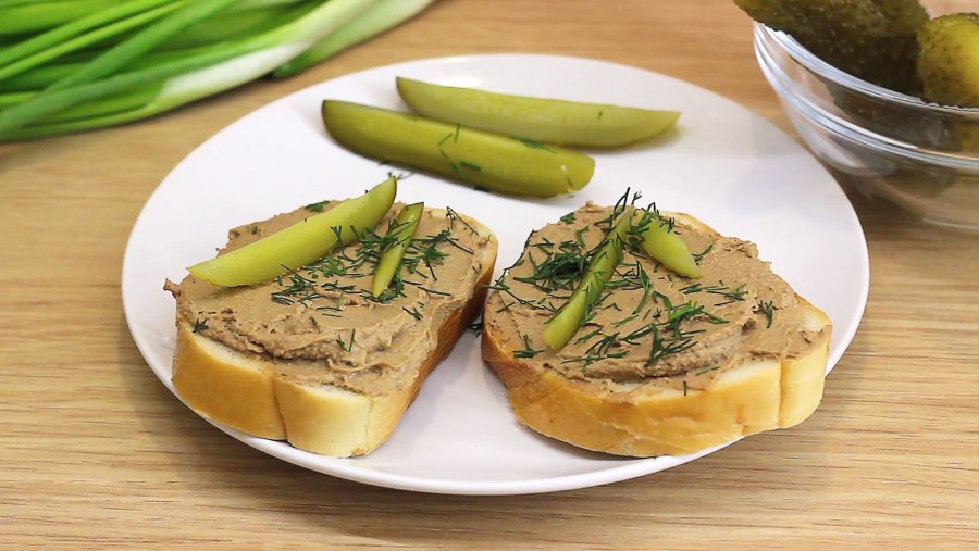 Бутерброды с фуагра на праздничный стол