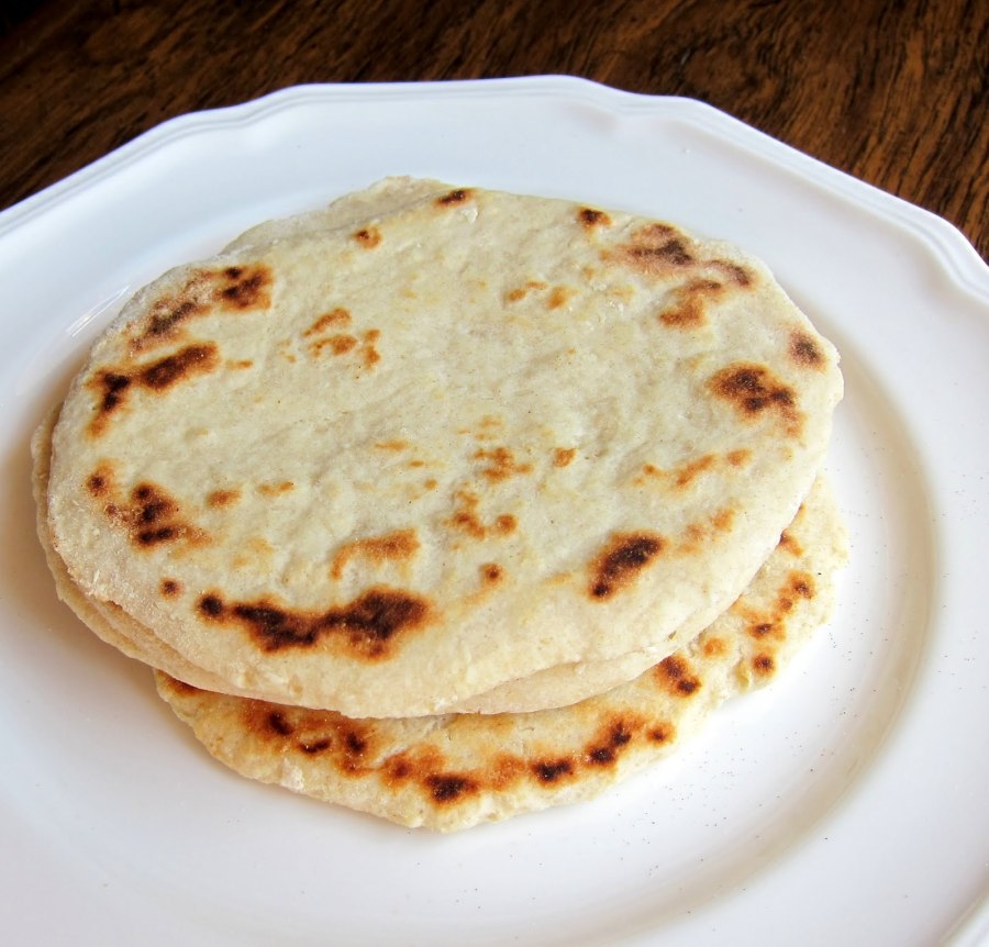 Лепешки на кефире, с картошкой и брынзой