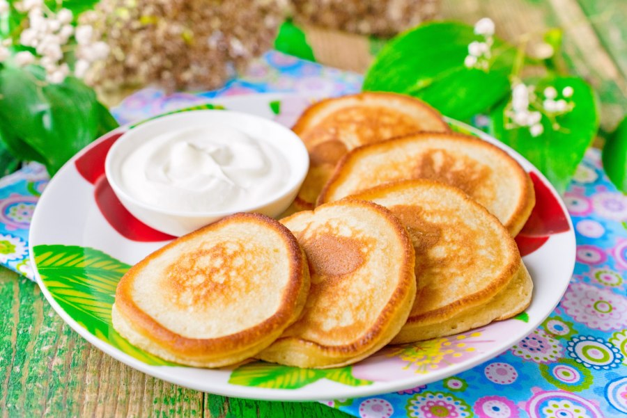 Оладушки на кефире с йогуртом