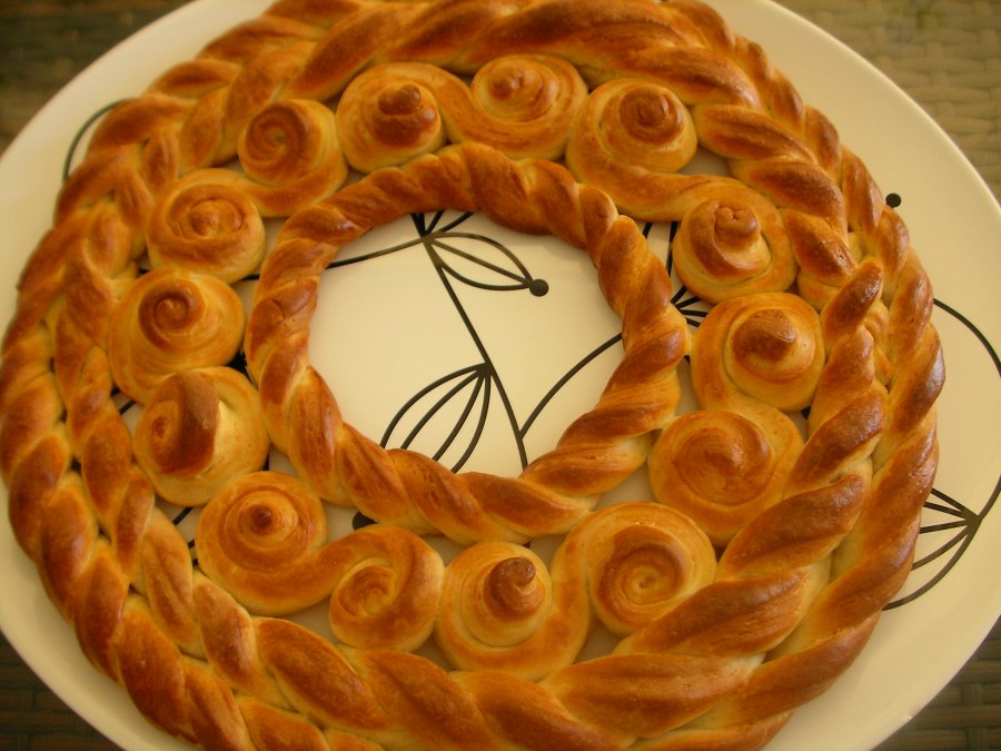 Плетеная корзинка из теста