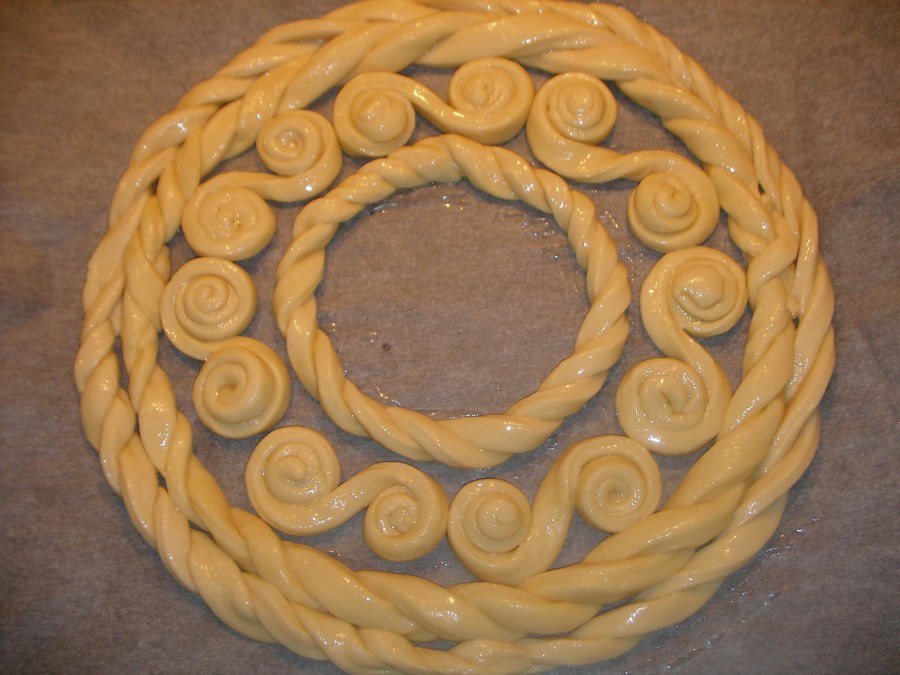 Плетеные изделия из теста