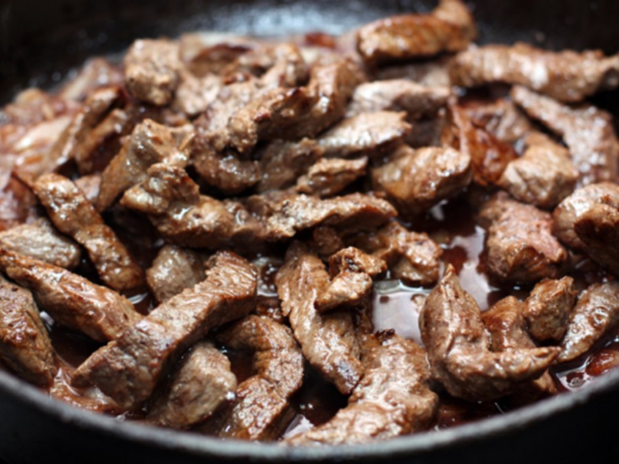 Тонкие ломтики мяса