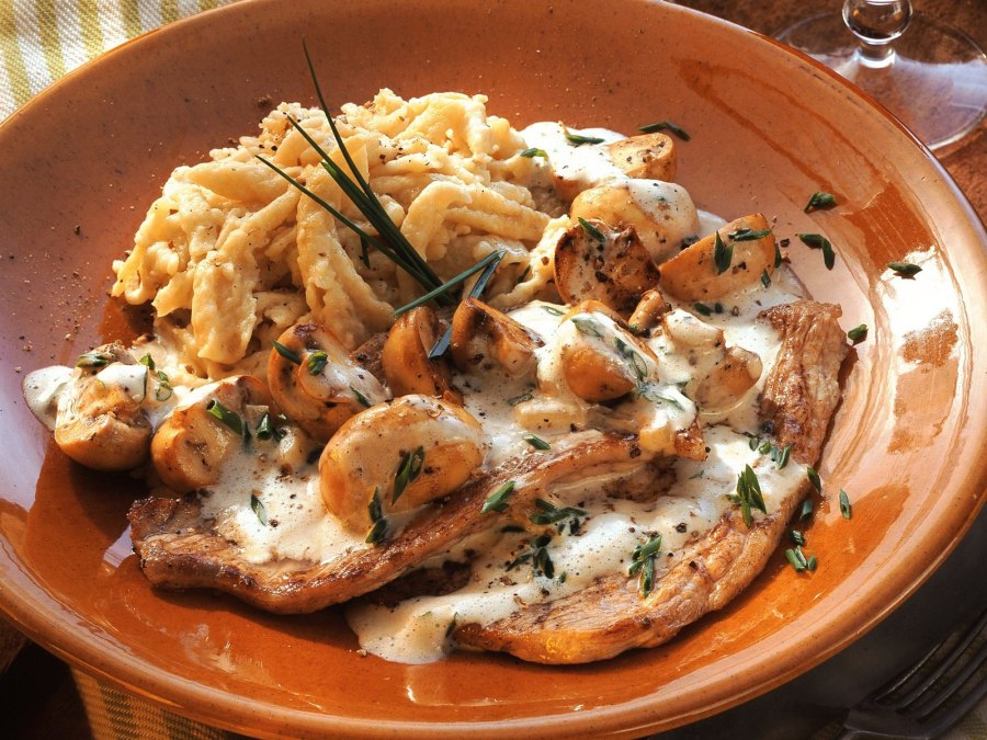 Индейка на сковороде кусочками