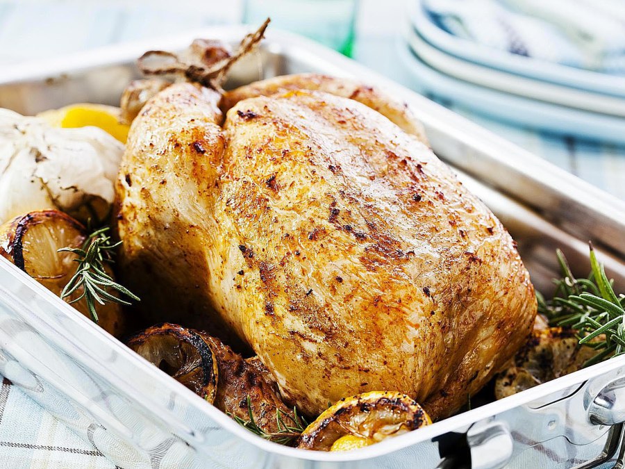 Шампиньоны в сметанном соусе