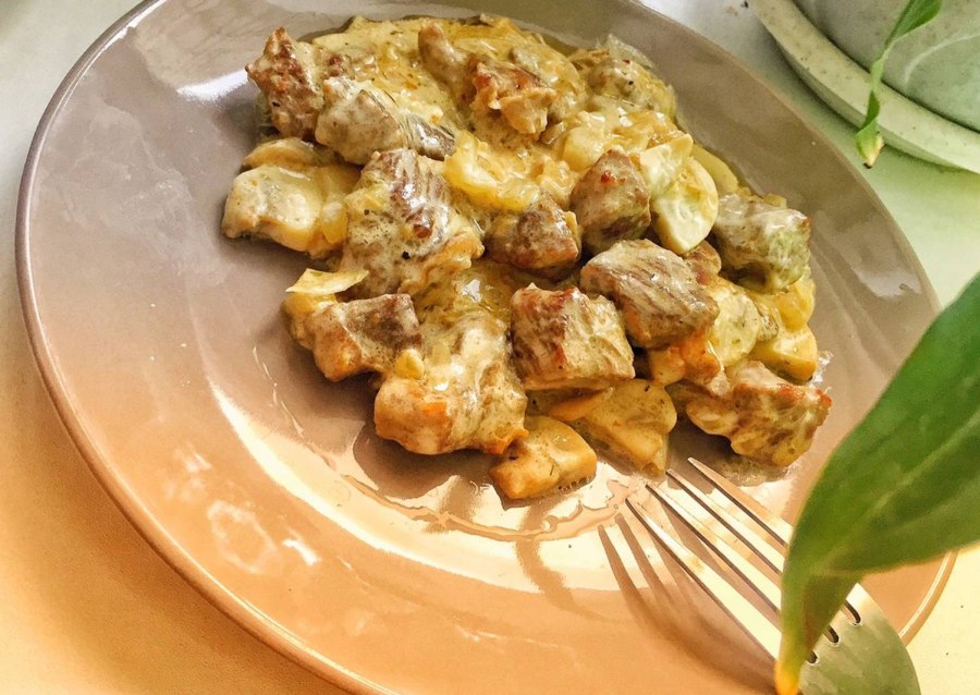 Индейка с грибами в сливочном соусе