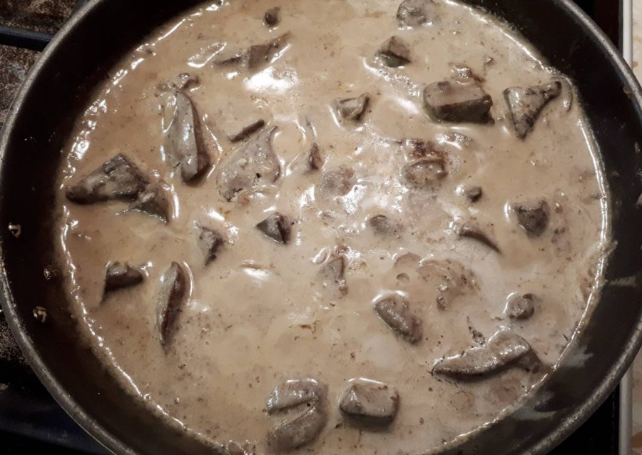 Печень в сметане