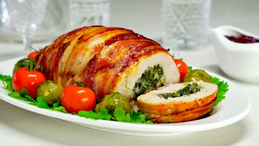 Рулет из филе индейки