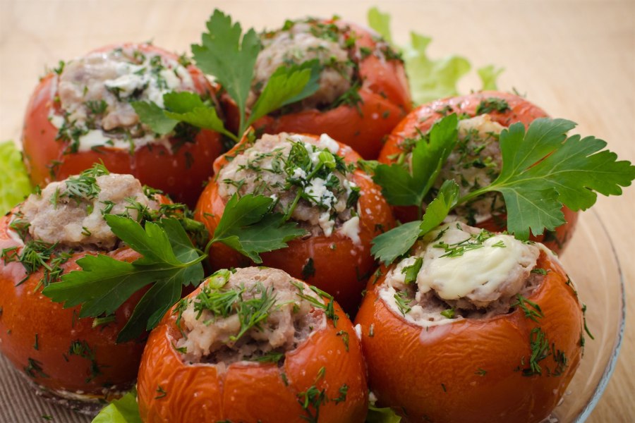 Фаршированные помидоры Ивлев