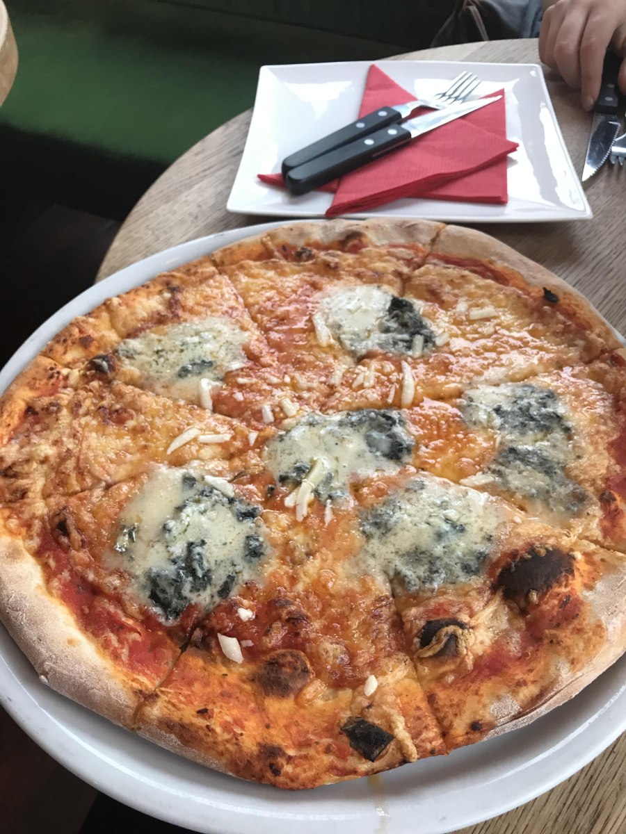 Кватро Формаджио пицца