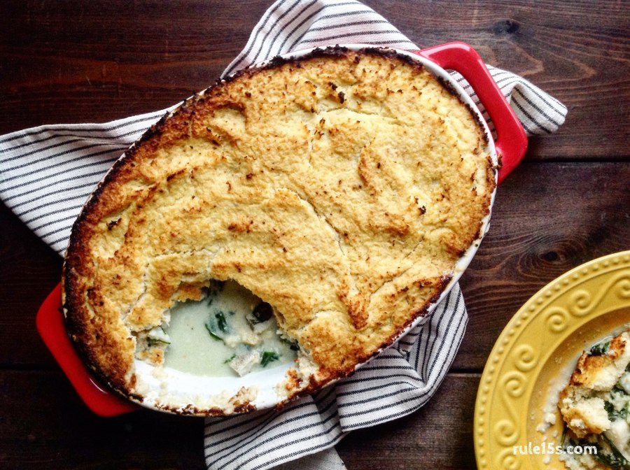 Рыбный пирог на сковороде