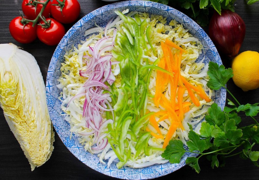 Заливной пирог с капустой на кефире в духовке