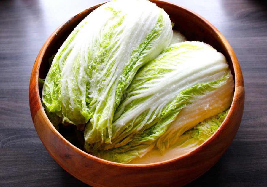 Заливной пирог с яйцом и зеленым луком