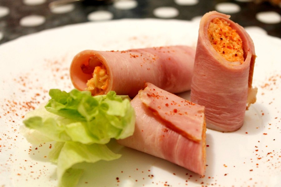 Закуска из ветчины