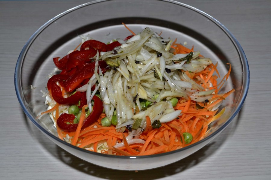 Капуста "Провансаль" с болгарским перцем -