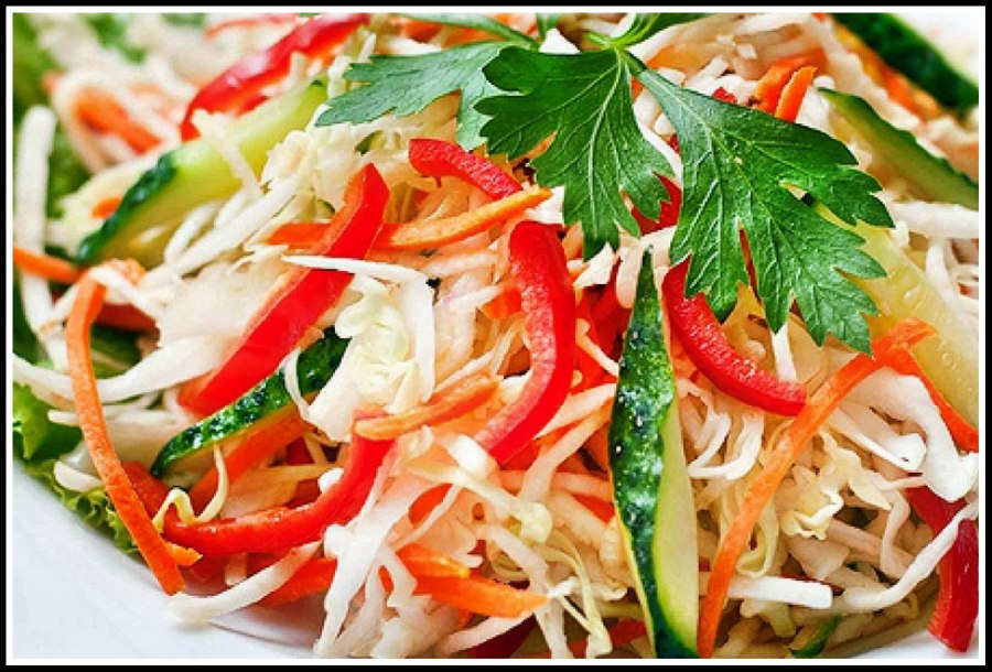 Салат из капусты с перцем