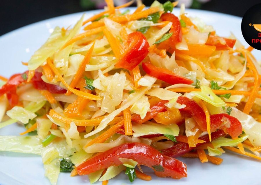 Салат витаминный из капусты