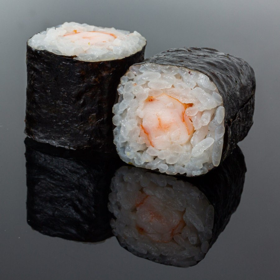 Хосомаки с лососем